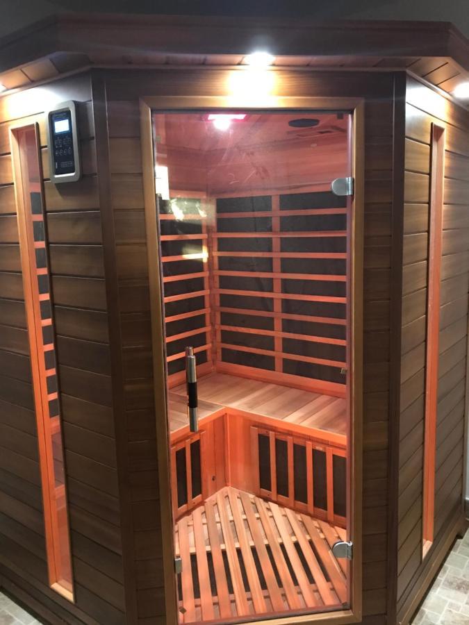 Viharsarki Apartman Gyula Zewnętrze zdjęcie