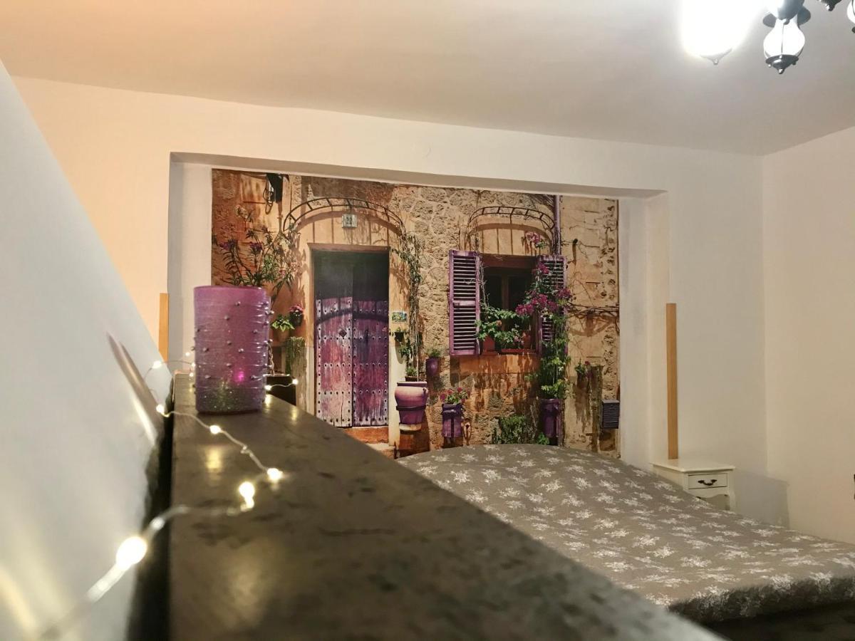 Viharsarki Apartman Gyula Zewnętrze zdjęcie