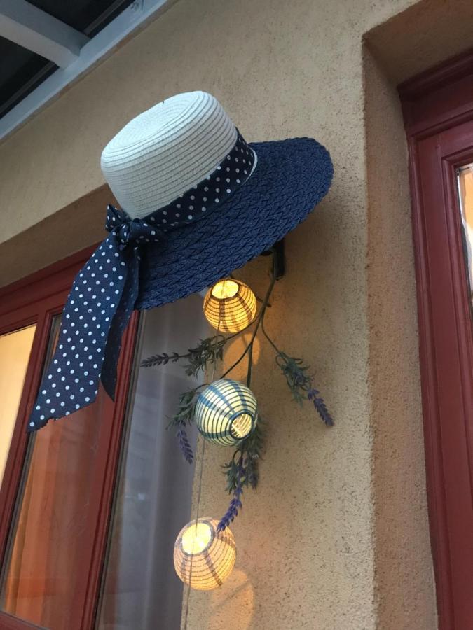 Viharsarki Apartman Gyula Zewnętrze zdjęcie